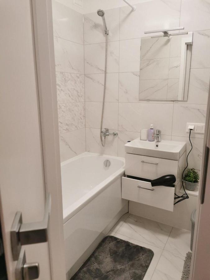 Modern Studio Debreceno, Self-Check-In, Free Parking Klaipėda Extérieur photo